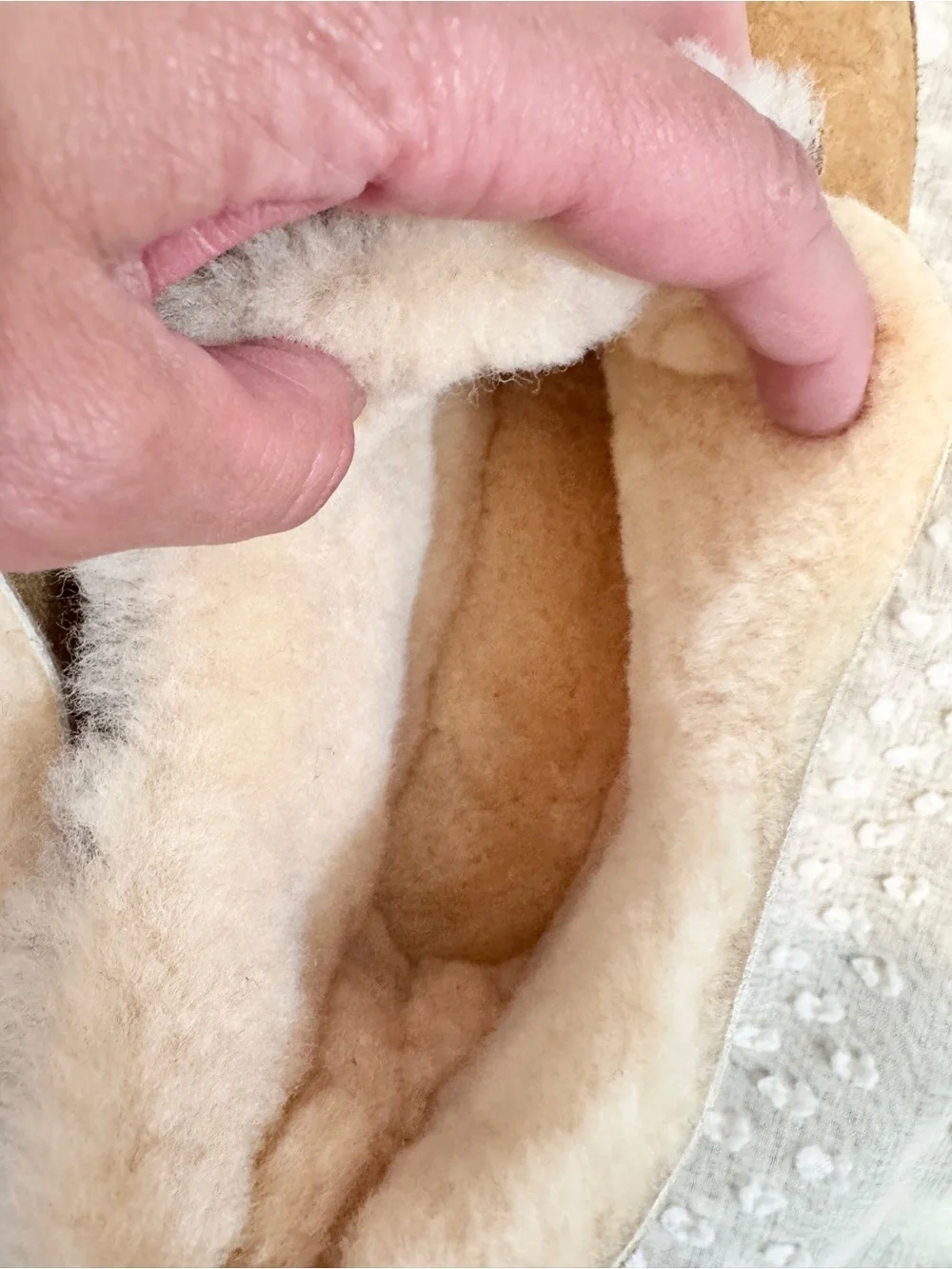 Cozy Cabin Shearling Suede Slippers Australian Sheepskin Booties Mens 12 D06